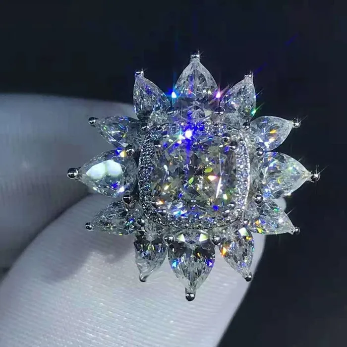 Rings Leyloon Jewelry 2 Carat Cushion Cut Moissanite Ring KM Colorless 13 Stone Double Halo Starburst